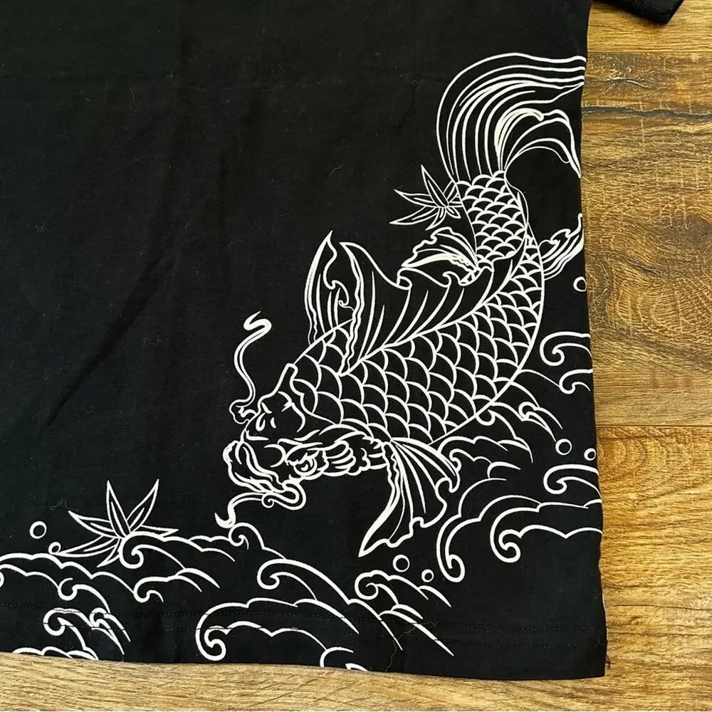 KOISEA Sukajan Style Red Koi Painted T Shirt in Black US Size S-M NWT - Picture 8 of 12
